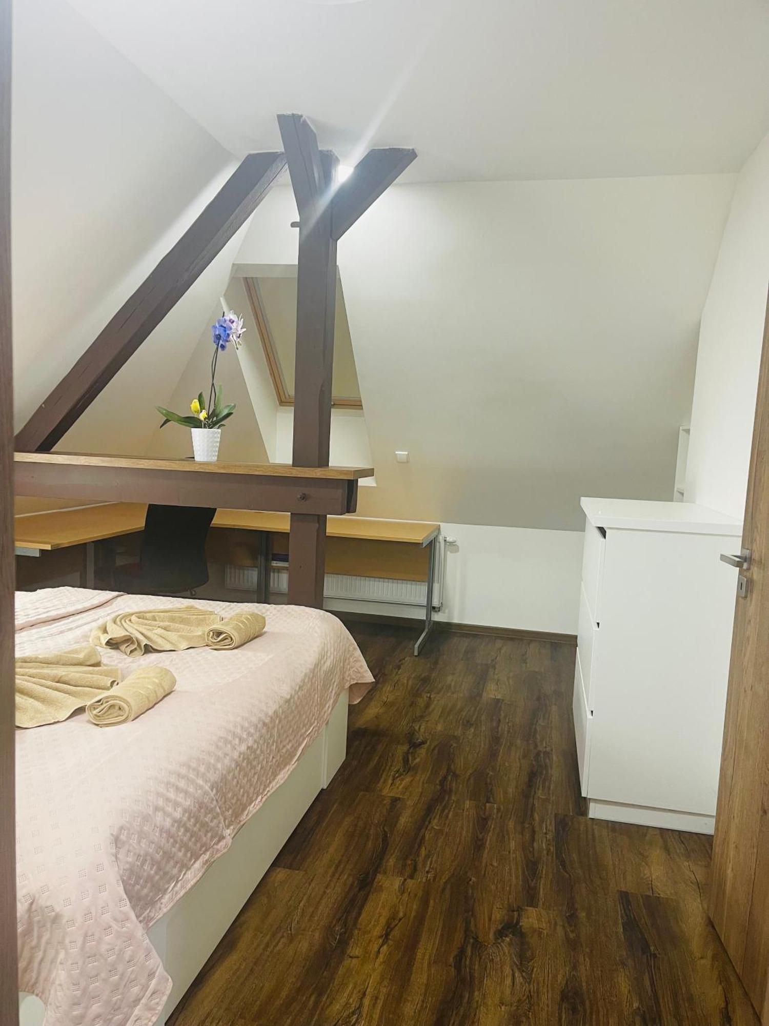 Jenys Apartment Usti 2 Усті-над-Лабем Екстер'єр фото